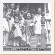 Cournoyer_kids_group_picture * 331 x 327 * (40KB)